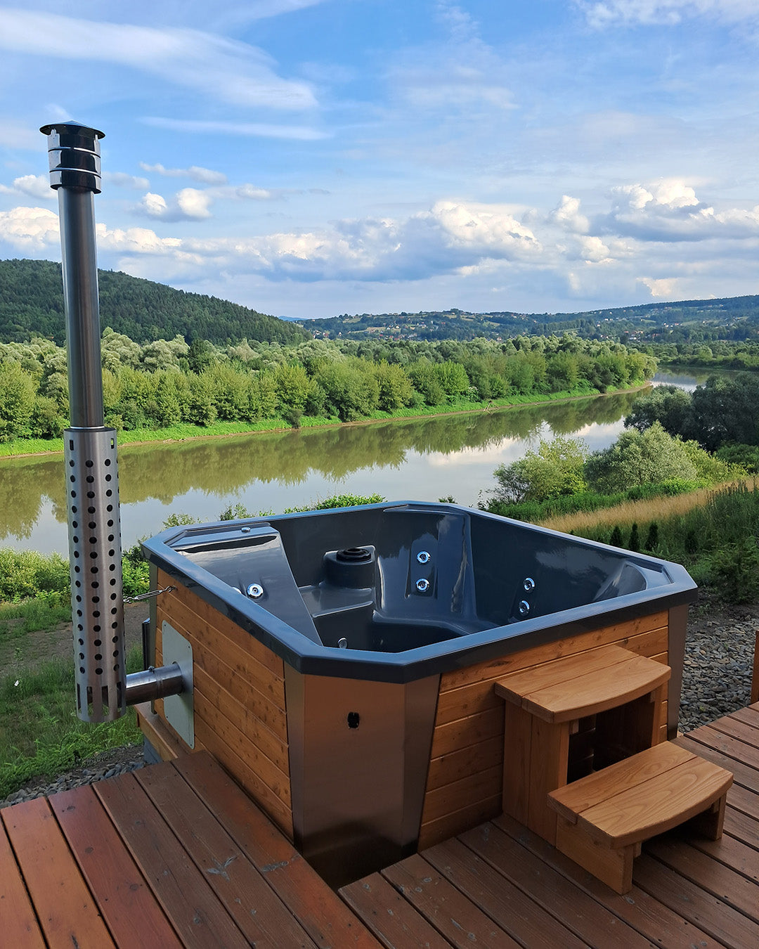 Wanna ogrodowa z piecem wewnętrznym POPRAD